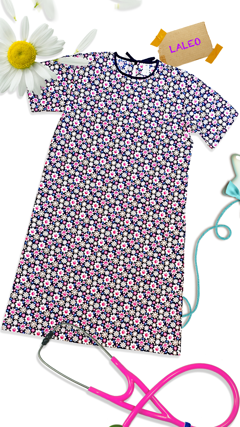 Camisón para Paciente con Estampado de Margaritas