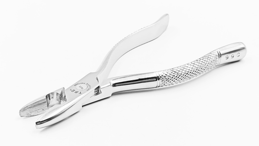 Forceps 99C de extracción para incisivos, caninos y premolares superiores 04-014