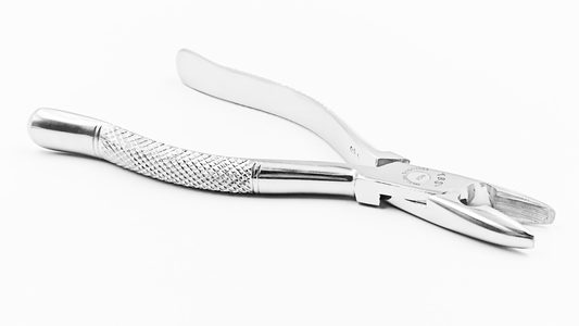 Forceps 99C de extracción para incisivos, caninos y premolares superiores 04-014