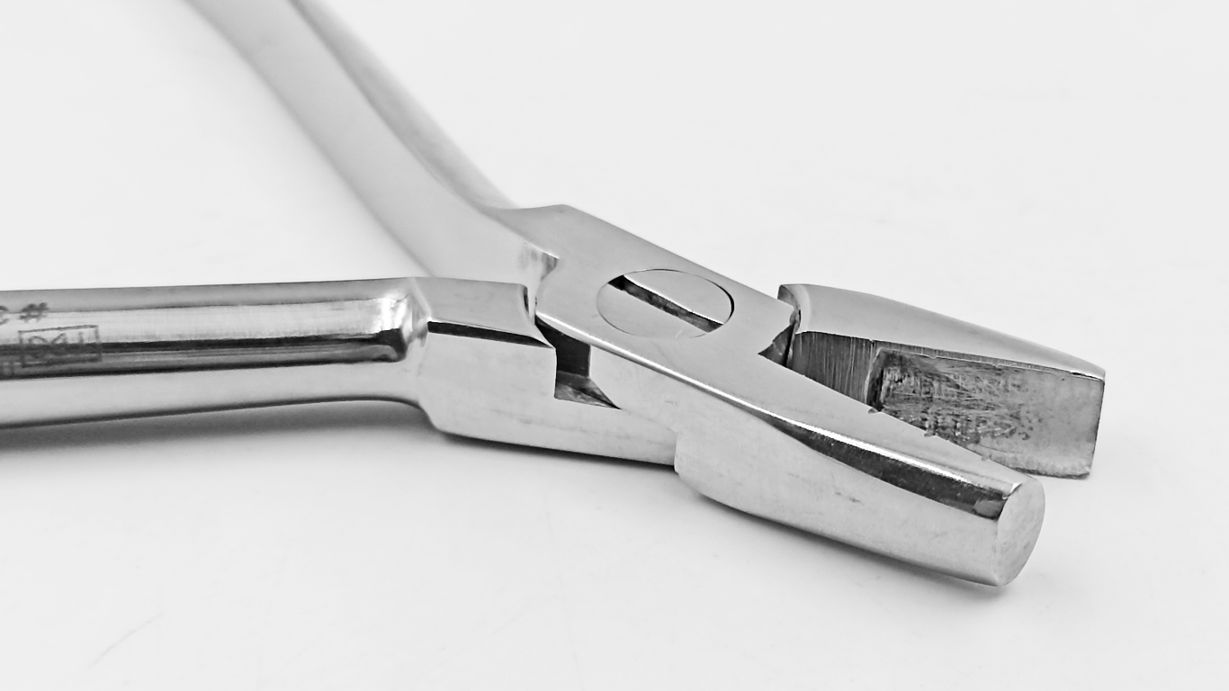 Rose clamp with guide groove