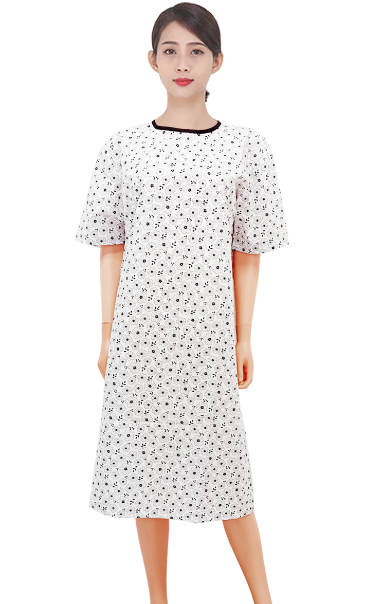 Patient Nightgown with Daisy Print