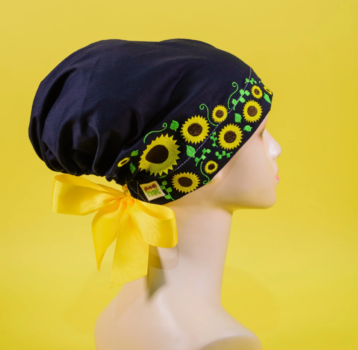 Gorro Dama Girasoles bordados